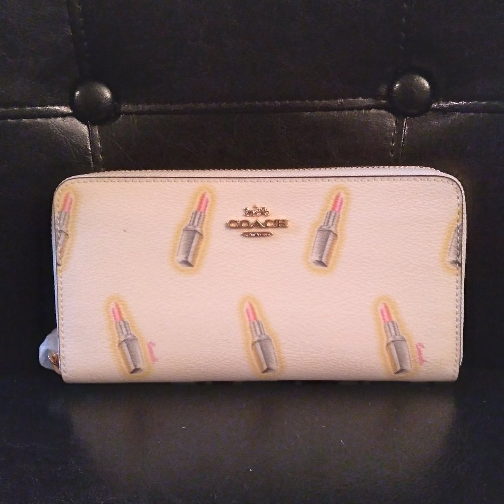 Coach Wallet - Picture 2 of 5